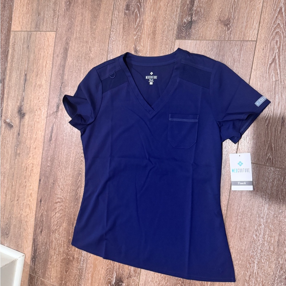 Med Couture scrub top  Navy blue. Size Medium. M. New with tags.